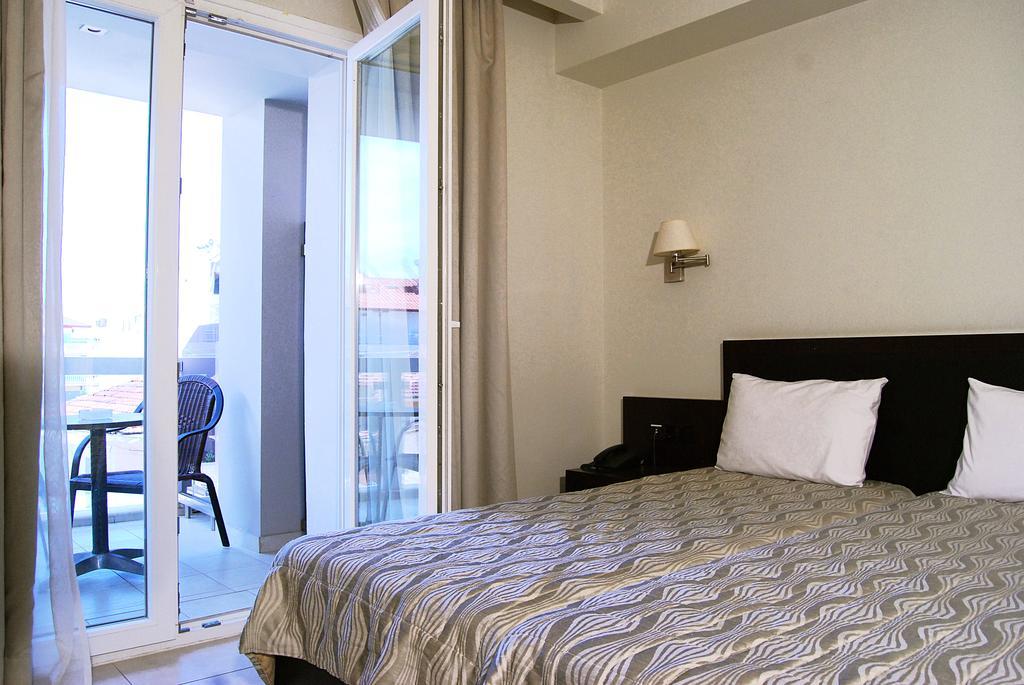 Aktaion Hotel ปาราเลียกาเตอรีนิส ภายนอก รูปภาพ